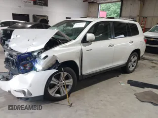 2013 Toyota Highlander Limited with VIN 5TDDK3EH9DS259911, listed as a IAAI auction lot 42350627 with 195,450 mi miles and . Bid and sale history available at DreamBid. Image 17.