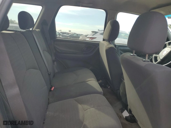 2006 Mazda Tribute i with VIN 4F2YZ02Z86KM30862, listed as a Copart auction lot 83029274 with 206,339 mi miles and Clean Title. Bid and sale history available at carsss.com. Image 11.