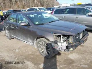 2014 Kia Cadenza Premium with VIN KNALN4D71E5139798, listed as a IAAI auction lot 41761521 with 170,055 mi miles. Bid and sale history available at carsss.com. Image 1.