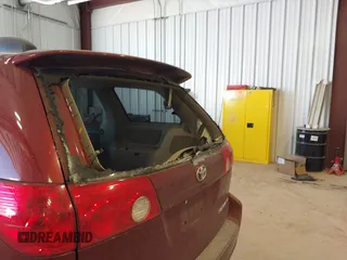 2006 Toyota Sienna CE z VIN 5TDZA23C06S495845, wystawiony jako IAAI lot #42322669 z przebiegiem 361 958 mil mil oraz . Historia ofert i sprzedaży dostępna na DreamBid. Obrazek 6.