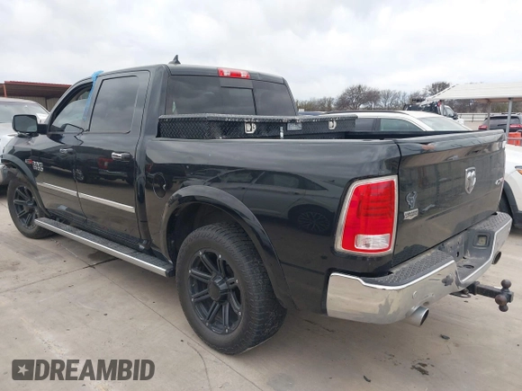 2016 Ram 1500 Laramie z VIN 1C6RR7NM7GS354329, wystawiony jako IAAI lot #41360188 z przebiegiem Nie podano mil oraz . Historia ofert i sprzedaży dostępna na DreamBid. Obrazek 3.
