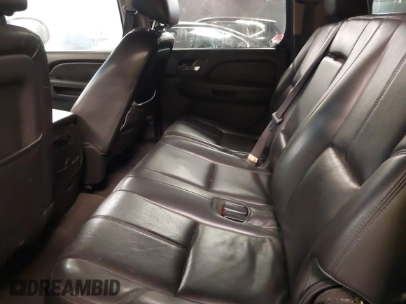 2013 GMC Yukon XL SLT with VIN 1GKS2KE76DR301365, listed as a IAAI auction lot 41379118 with 108,569 mi miles. Bid and sale history available at carsss.com. Image 8.