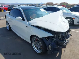 2008 BMW 1 Series 135i с VIN WBAUC73588VF22236, выставлен на аукционе IAAI как лот 42463013 с пробегом 127 215 миль миль и . История ставок и продаж доступна на DreamBid. Изображение 1.