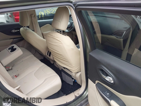 2020 Jeep Cherokee Latitude z VIN 1C4PJMCB5LD636295, wystawiony jako IAAI lot #42358449 z przebiegiem 103 478 mil mil oraz . Historia ofert i sprzedaży dostępna na DreamBid. Obrazek 8.