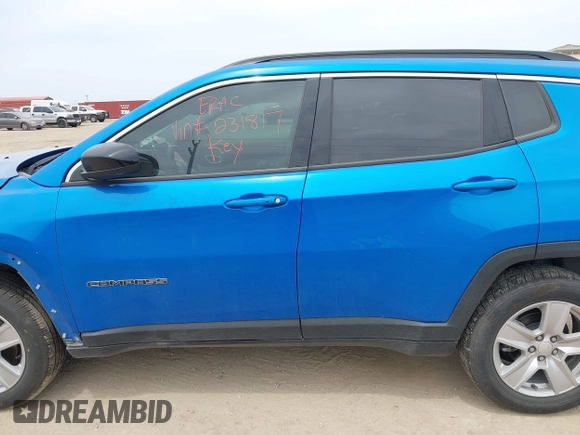 2022 Jeep Compass Latitude with VIN 3C4NJDBB3NT231817, listed as a IAAI auction lot 42070320 with 44,804 mi miles and . Bid and sale history available at DreamBid. Image 14.