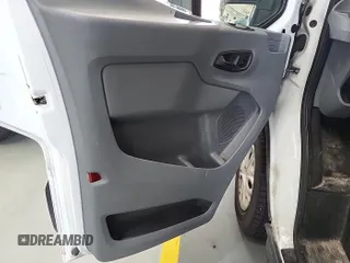 2018 Ford Transit с VIN 1FTYR3XM8JKB31055, выставлен на аукционе IAAI как лот 42791422 с пробегом 130 835 миль миль и . История ставок и продаж доступна на DreamBid. Изображение 4.