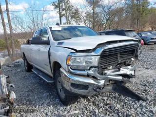 2020 Ram 2500 Big Horn with VIN 3C6UR5JL9LG141296, listed as a IAAI auction lot 41379598 with 193,539 mi miles. Bid and sale history available at carsss.com. Image 1.