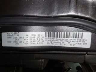 2016 Jeep Cherokee Latitude with VIN 1C4PJMCS4GW360475, listed as a IAAI auction lot 41479053 with 154,554 mi miles. Bid and sale history available at carsss.com. Image 9.