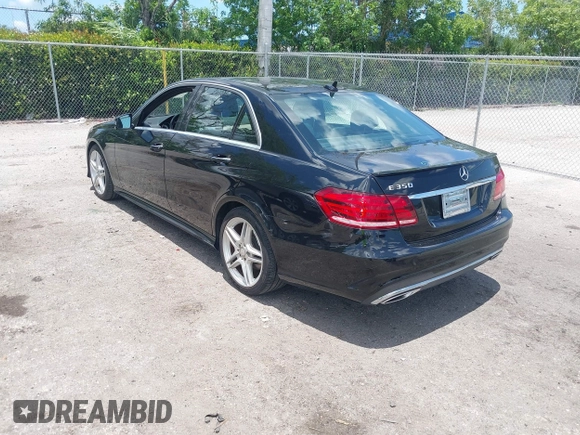 2014 Mercedes-Benz E 350 Sport with VIN WDDHF5KB8EA905977, listed as a IAAI auction lot 42529185 with 133,071 mi miles and . Bid and sale history available at DreamBid. Image 3.