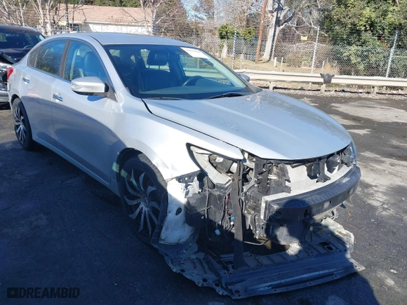 2018 Nissan Altima 2.5 SL with VIN 1N4AL3APXJC213097, listed as a IAAI auction lot 41232640 with 155,969 mi miles. Bid and sale history available at carsss.com. Image 1.