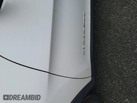 2015 Jeep Cherokee Sport with VIN 1C4PJMAB8FW685146, listed as a IAAI auction lot 42842417 with 130,325 mi miles and . Bid and sale history available at DreamBid. Image 34.