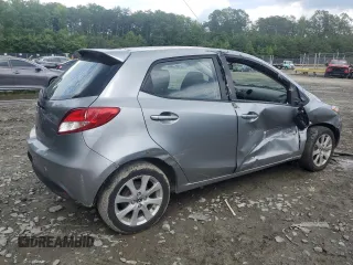2013 Mazda 2 Touring z VIN JM1DE1LZ7D0153662, wystawiony jako Copart lot #58562435 z przebiegiem 109 329 mil mil oraz Szkoda całkowita • Salvage title. Historia ofert i sprzedaży dostępna na DreamBid. Obrazek 3.