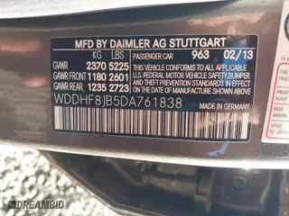2013 Mercedes-Benz E-Class E 350 Luxury with VIN WDDHF8JB5DA761838, listed as a IAAI auction lot 41378582 with 1 mi miles. Bid and sale history available at carsss.com. Image 9.