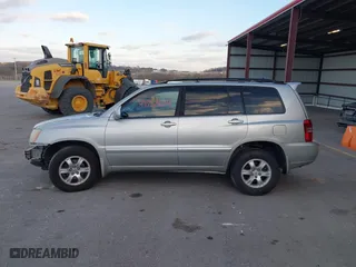 2003 Toyota Highlander with VIN JTEHF21A630114668, listed as a IAAI auction lot 41052604 with 107,151 mi miles. Bid and sale history available at carsss.com. Image 15.