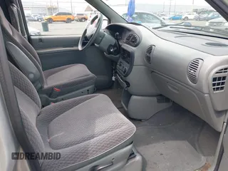 1999 Dodge Caravan with VIN 2B4GP25R4XR414599, listed as a IAAI auction lot 42238285 with 40,551 mi miles and . Bid and sale history available at DreamBid. Image 5.