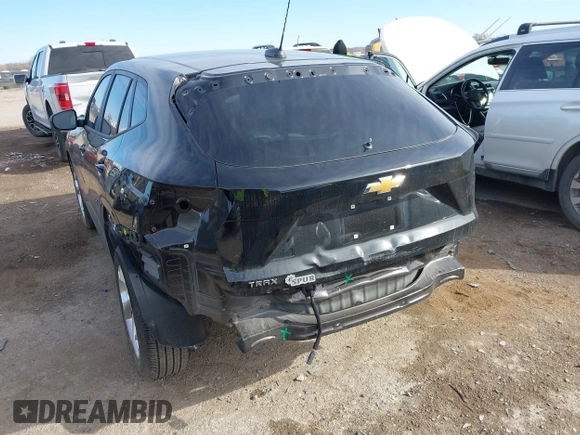 2025 Chevrolet Trax LS with VIN KL77LFEP7SC085237, listed as a IAAI auction lot 41687172 with 11,070 mi miles and . Bid and sale history available at DreamBid. Image 18.