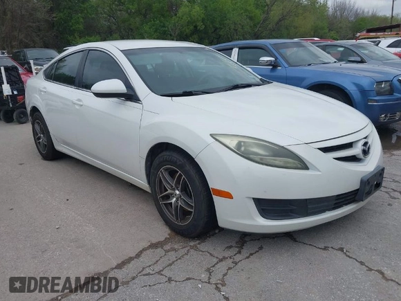 2011 Mazda Mazda6 i Sport with VIN 1YVHZ8BH7B5M09039, listed as a IAAI auction lot 41917414 with 134,688 mi miles. Bid and sale history available at carsss.com. Image 1.