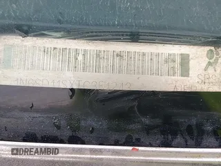 1996 Nissan Frontier XE z VIN 1N6SD11SXTC351243, wystawiony jako IAAI lot #42422568 z przebiegiem 265 304 mil mil oraz . Historia ofert i sprzedaży dostępna na DreamBid. Obrazek 9.