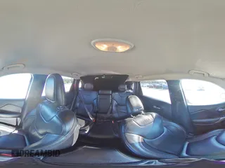 2018 Jeep Cherokee Limited с VIN 1C4PJMDB0JD583498, выставлен на аукционе Copart как лот 57230845 с пробегом 82 470 миль миль и Списание • Salvage title. История ставок и продаж доступна на DreamBid. Изображение 15.