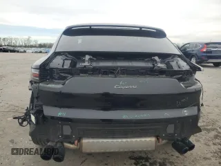 2023 Porsche Cayenne with VIN WP1BA2AY8PDA26241, listed as a Copart auction lot 46099305 with 22,296 mi miles and Salvage title. Bid and sale history available at DreamBid. Image 6.