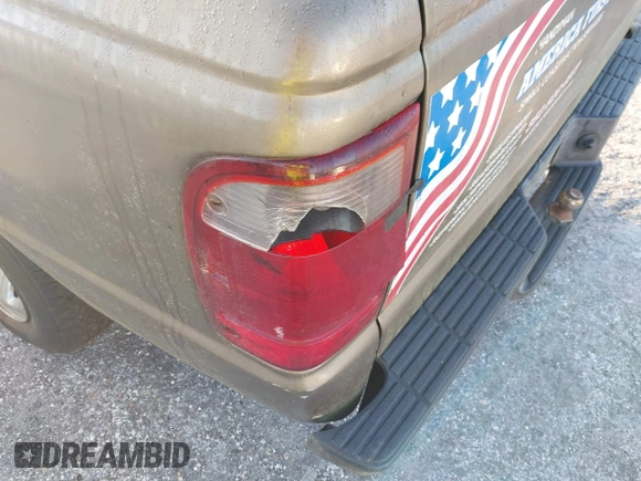 2003 Ford Ranger XL Fleet with VIN 1FTYR44VX3TA38974, listed as a IAAI auction lot 41970177 with 191,839 mi miles. Bid and sale history available at carsss.com. Image 6.