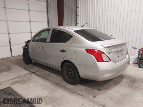2014 Nissan Versa SV with VIN 3N1CN7AP0EL810308, listed as a IAAI auction lot 41380598 with 134,218 mi miles and . Bid and sale history available at carsss.com. Image 3.