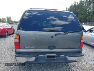 2002 Chevrolet Suburban LS z VIN 3GNEC16Z62G255198, wystawiony jako IAAI lot #42312829 z przebiegiem 192 459 mil mil oraz . Historia ofert i sprzedaży dostępna na DreamBid. Obrazek 16.