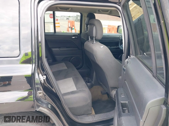 2016 Jeep Patriot Sport with VIN 1C4NJPBAXGD813933, listed as a IAAI auction lot 42064438 with 118,969 mi miles and . Bid and sale history available at DreamBid. Image 8.