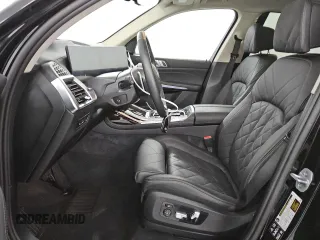 2025 BMW X7 xDrive40i z VIN 5UX23EM09S9X05528, wystawiony jako Copart lot #53862305 z przebiegiem 28 698 mil mil oraz Tytuł czysty. Historia ofert i sprzedaży dostępna na DreamBid. Obrazek 7.