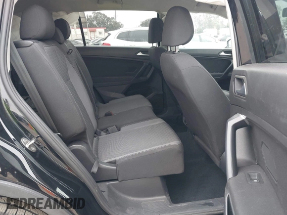 2021 Volkswagen Tiguan S with VIN 3VV1B7AX4MM025586, listed as a IAAI auction lot 41889996 with 21,777 mi miles and . Bid and sale history available at DreamBid. Image 8.
