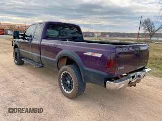 1999 Ford F-250 XL with VIN 1FTNX21F3XEA60268, listed as a Copart auction lot 57728745 with 288,983 mi miles and Clean title. Bid and sale history available at DreamBid. Image 3.