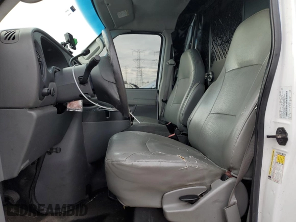 2008 Ford Econoline Cargo Commercial with VIN 1FTNE24L48DA23633, listed as a Copart auction lot 43053795 with 184,923 mi miles and Salvage Title. Bid and sale history available at DreamBid. Image 7.
