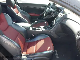 2011 Hyundai Genesis Coupe Track with VIN KMHHU6KH3BU047916, listed as a IAAI auction lot 41294493 with 128,268 mi miles. Bid and sale history available at carsss.com. Image 5.