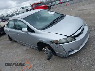 2011 Honda Civic LX-S z VIN 2HGFA1F62BH518992, wystawiony jako IAAI lot #41849552 z przebiegiem 180 858 mil mil oraz . Historia ofert i sprzedaży dostępna na DreamBid. Obrazek 1.