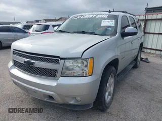 2011 Chevrolet Tahoe LTZ z VIN 1GNSCCE06BR110406, wystawiony jako IAAI lot #41611756 z przebiegiem 162 215 mil mil oraz . Historia ofert i sprzedaży dostępna na DreamBid. Obrazek 21.