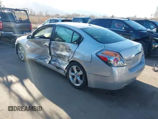 2007 Nissan Altima SL with VIN 1N4BL21E97C151035, listed as a IAAI auction lot 41778250 with Not Provided miles and . Bid and sale history available at DreamBid. Image 3.