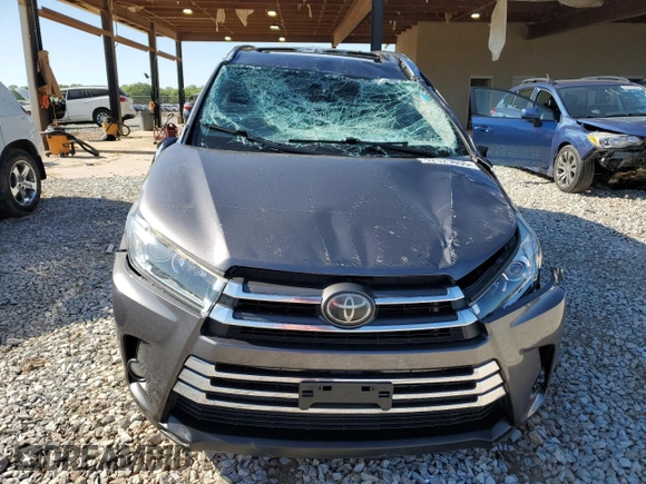 2018 Toyota Highlander Limited z VIN 5TDYZRFH1JS255314, wystawiony jako Copart lot #52329655 z przebiegiem 84 037 mil mil oraz Szkoda całkowita • Salvage title. Historia ofert i sprzedaży dostępna na DreamBid. Obrazek 5.