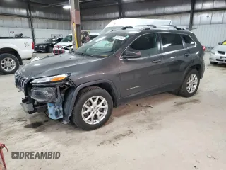 2015 Jeep Cherokee Latitude with VIN 1C4PJMCS0FW787988, listed as a Copart auction lot 52105155 with 117,254 mi miles and Salvage Title. Bid and sale history available at DreamBid. Image 1.