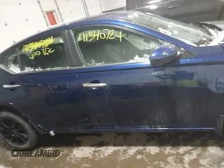 2019 Nissan Altima 2.5 S with VIN 1N4BL4BWXKC204322, listed as a IAAI auction lot 41340724 with 44,573 mi miles. Bid and sale history available at carsss.com. Image 13.