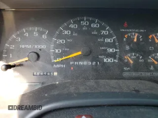 1999 GMC Suburban z VIN 3GKFK16R2XG544767, wystawiony jako Copart lot #67078414 z przebiegiem 154 145 mil mil oraz Szkoda całkowita • Salvage title. Historia ofert i sprzedaży dostępna na DreamBid. Obrazek 9.