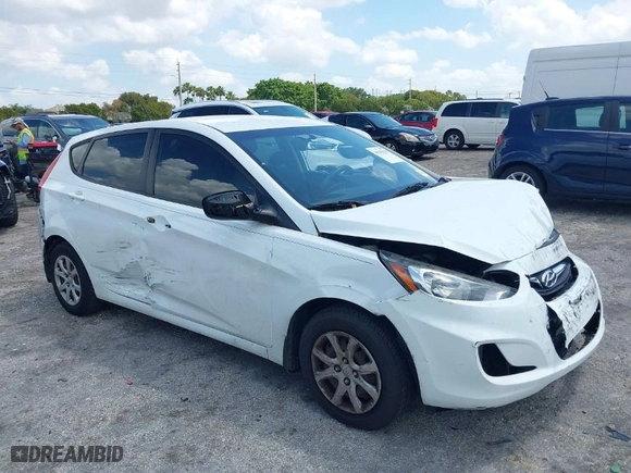 2013 Hyundai Accent GL with VIN KMHCT5AE1DU092600, listed as a IAAI auction lot 41901615 with 126,327 mi miles. Bid and sale history available at carsss.com. Image 1.