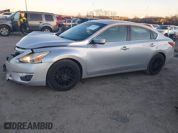 2013 Nissan Altima SV with VIN 1N4BL3AP3DC130944, listed as a IAAI auction lot 41245785 with 176,085 mi miles and . Bid and sale history available at DreamBid. Image 2.