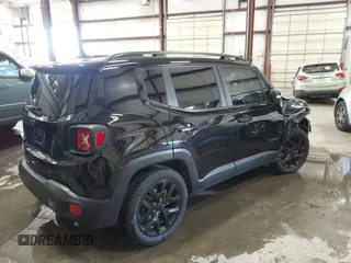 2018 Jeep Renegade Latitude with VIN ZACCJABB8JPJ22452, listed as a IAAI auction lot 42419654 with 60,086 mi miles and . Bid and sale history available at DreamBid. Image 4.