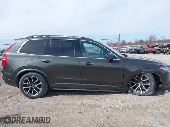 2018 Volvo XC90 Momentum with VIN YV4102XKXJ1323035, listed as a IAAI auction lot 41464280 with 82,966 mi miles and . Bid and sale history available at DreamBid. Image 14.