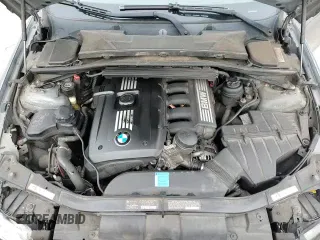2007 BMW 3 Series 328xi с VIN WBAWV535X7P077411, выставлен на аукционе Copart как лот 83863354 с пробегом 291 310 миль миль и Списание • Salvage title. История ставок и продаж доступна на DreamBid. Изображение 13.