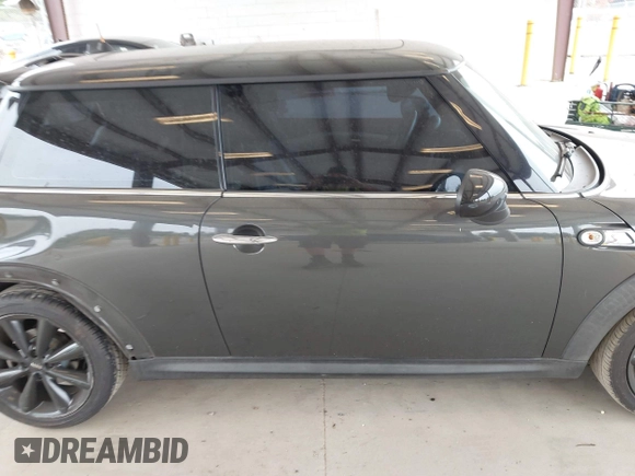 2012 MINI Hardtop S with VIN WMWSV3C52CTY19580, listed as a IAAI auction lot 42692197 with 90,745 mi miles and . Bid and sale history available at DreamBid. Image 14.