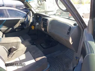 2005 Ford Ranger XL with VIN 1FTYR15E65PA07911, listed as a IAAI auction lot 42004544 with 232,262 mi miles. Bid and sale history available at carsss.com. Image 5.