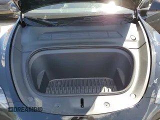 2023 Tesla Model Y Performance z VIN 7SAYGDEFXPF948763, wystawiony jako Copart lot #50562134 z przebiegiem 948 mil mil oraz Szkoda całkowita • Salvage title. Historia ofert i sprzedaży dostępna na DreamBid. Obrazek 11.