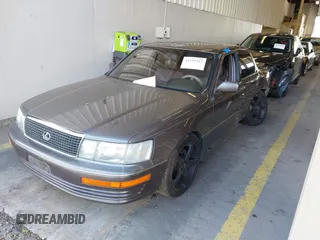 1992 Lexus LS z VIN JT8UF11E6N0113182, wystawiony jako IAAI lot #42151523 z przebiegiem 231 210 mil mil oraz . Historia ofert i sprzedaży dostępna na DreamBid. Obrazek 2.