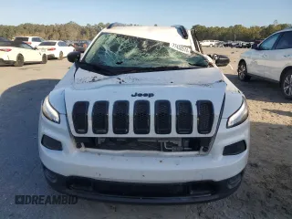 2017 Jeep Cherokee Sport z VIN 1C4PJLAS6HW652465, wystawiony jako Copart lot #77450574 z przebiegiem 16 779 mil mil oraz Szkoda całkowita • Salvage title. Historia ofert i sprzedaży dostępna na DreamBid. Obrazek 5.